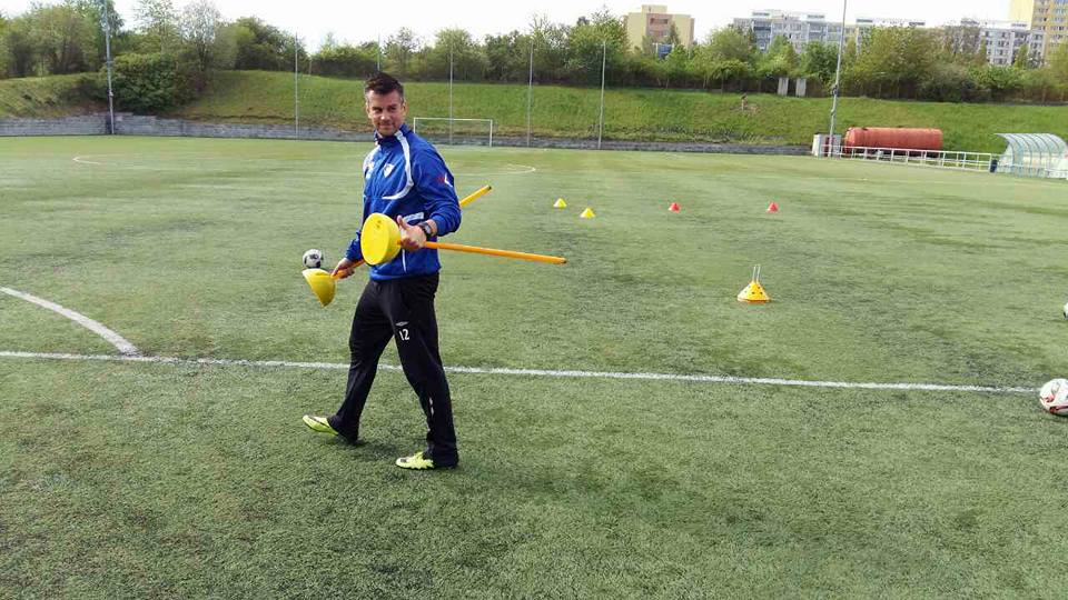 Ronk 2002: Omluva veden klubu