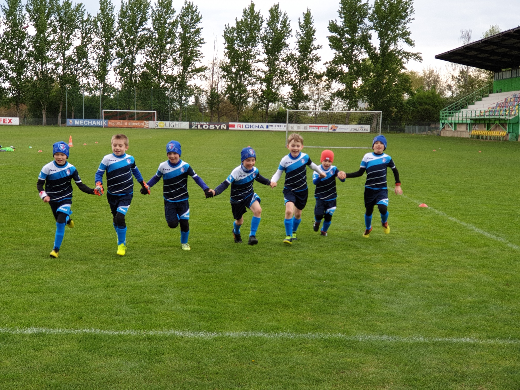 Ronk 2011: Vpedu v pti