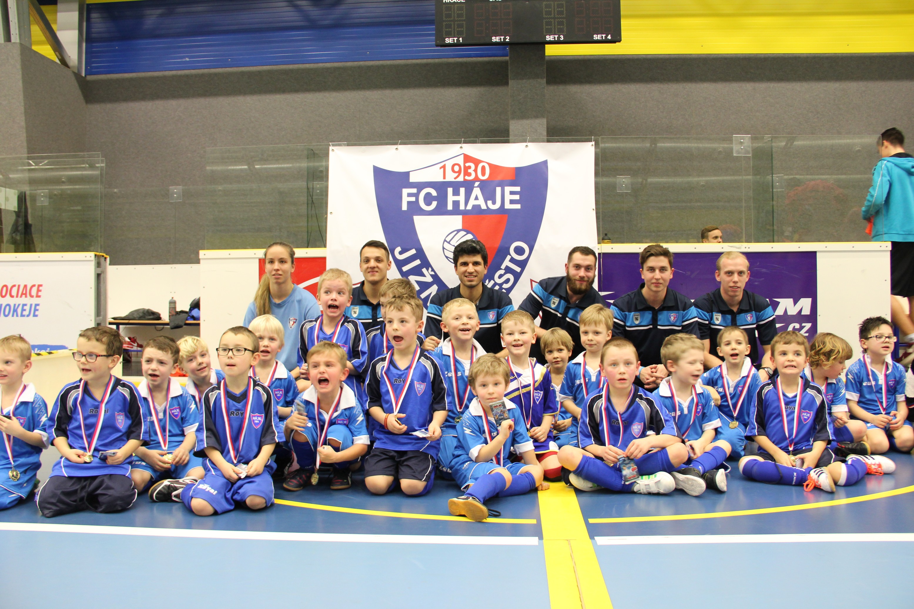 První turnaj 2010: padlo 484 gólů