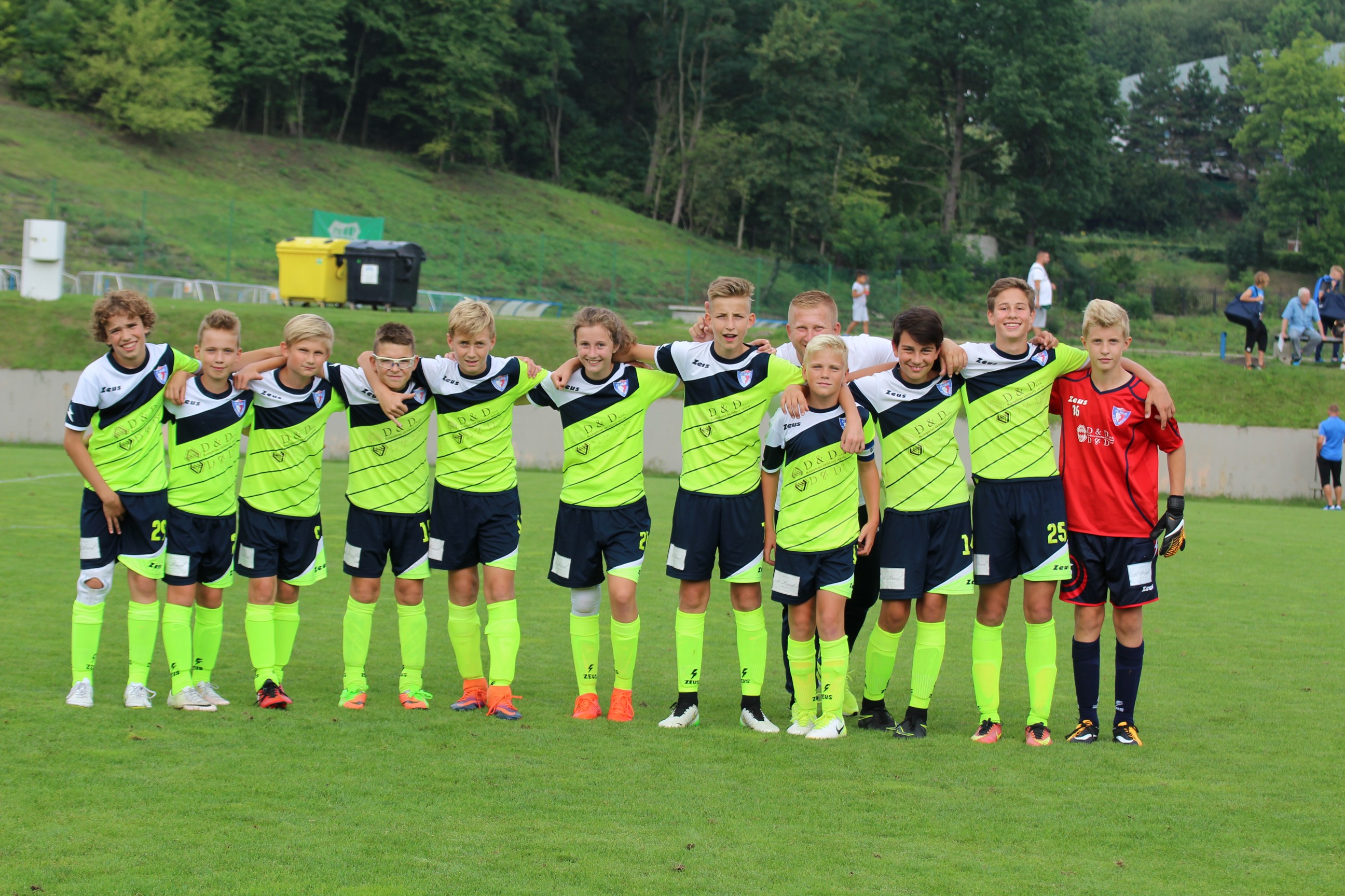 Ronk 2004: Premirov start v divizi k