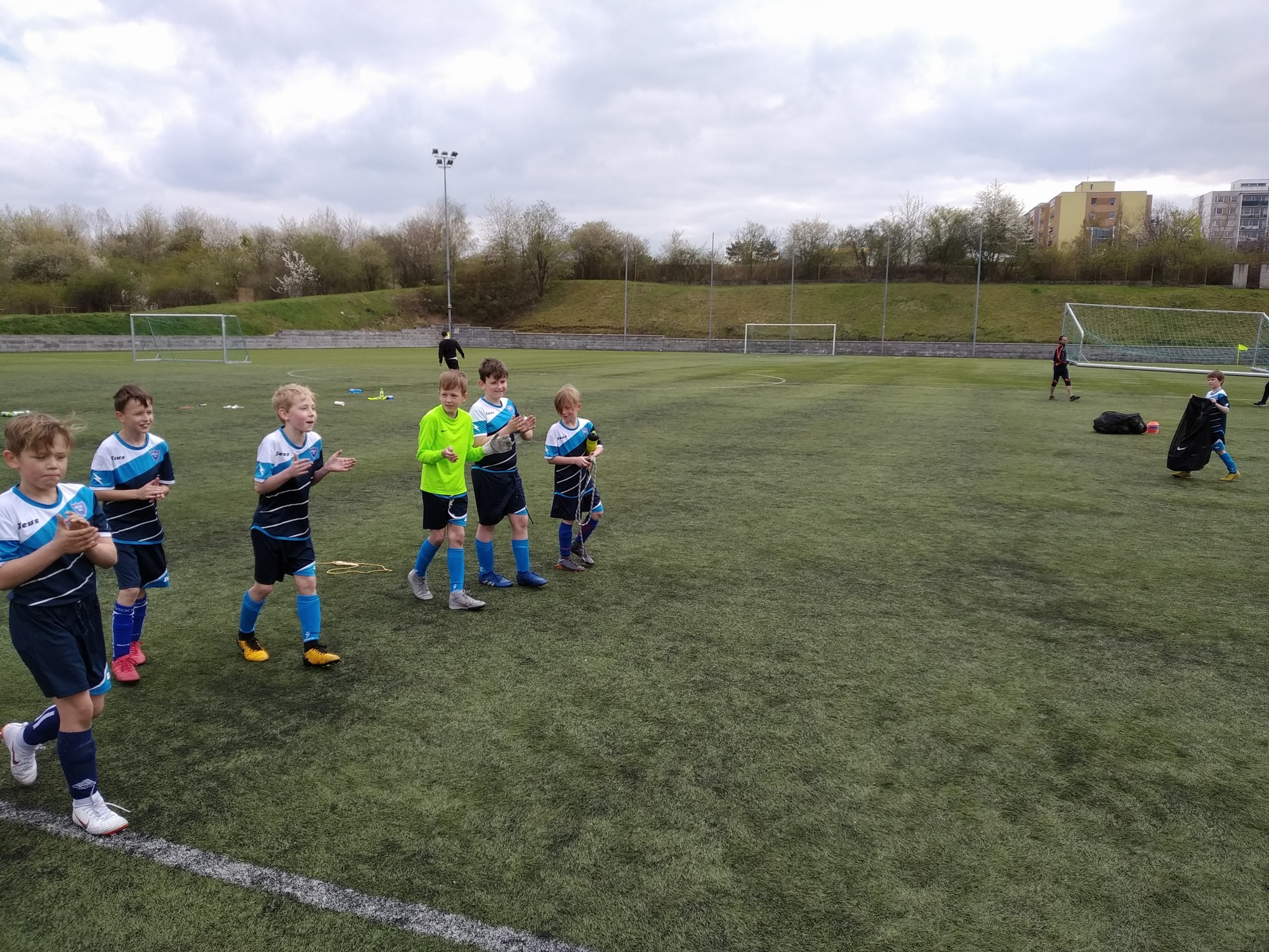 Ronk 2009: Slun vkon proti silnmu soupei