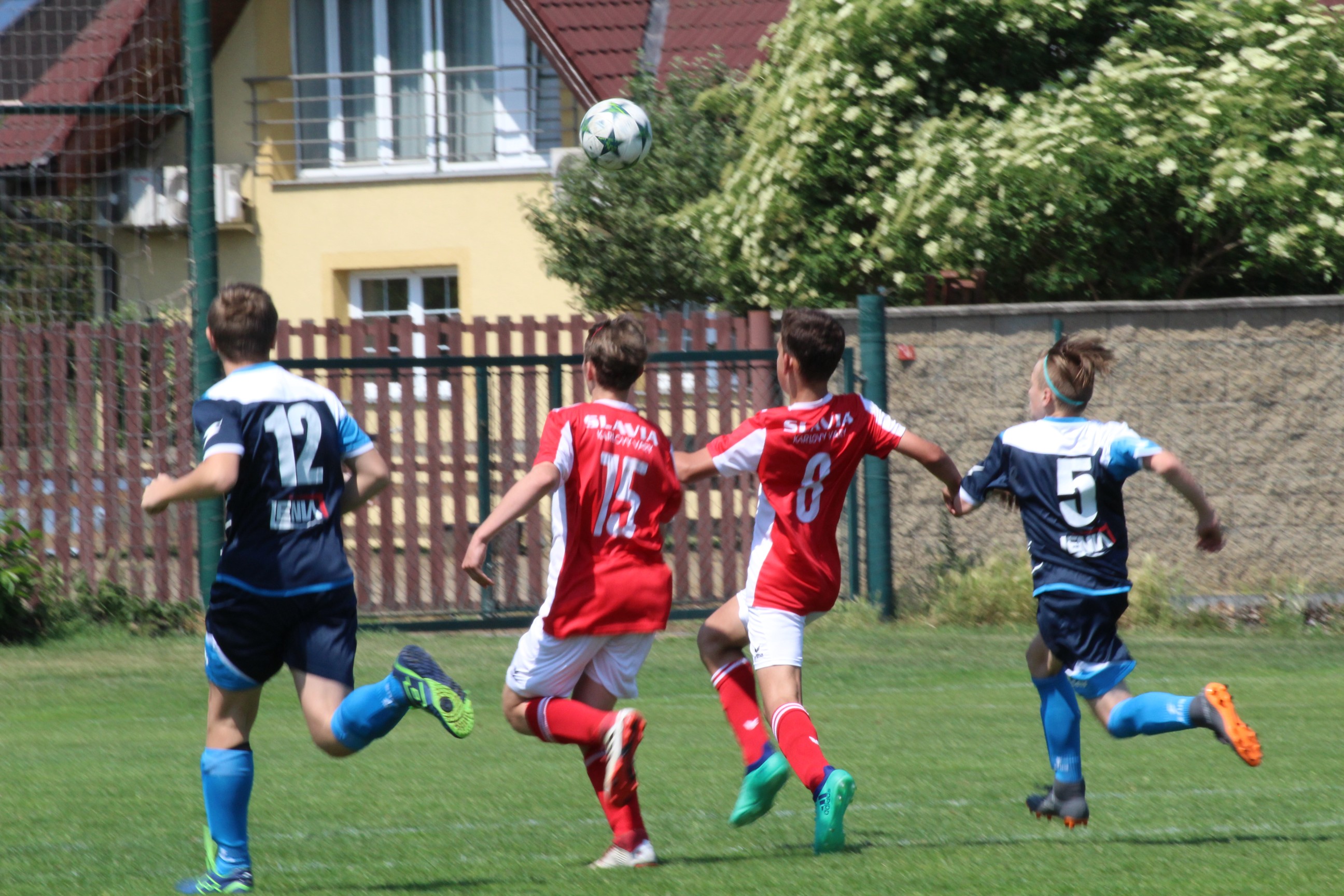 Ronk 2004: Souhrn poslednch diviznch zpas