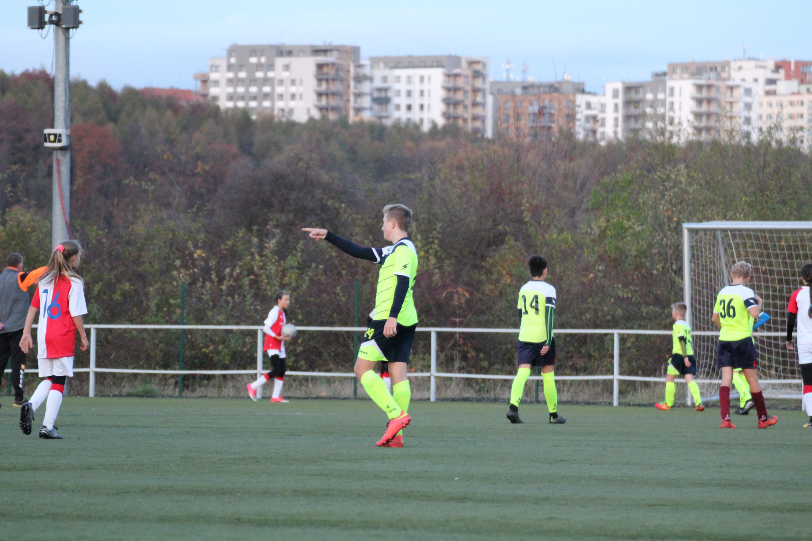 Ronk 2004: Ptelsk utkn - Slavia dvky