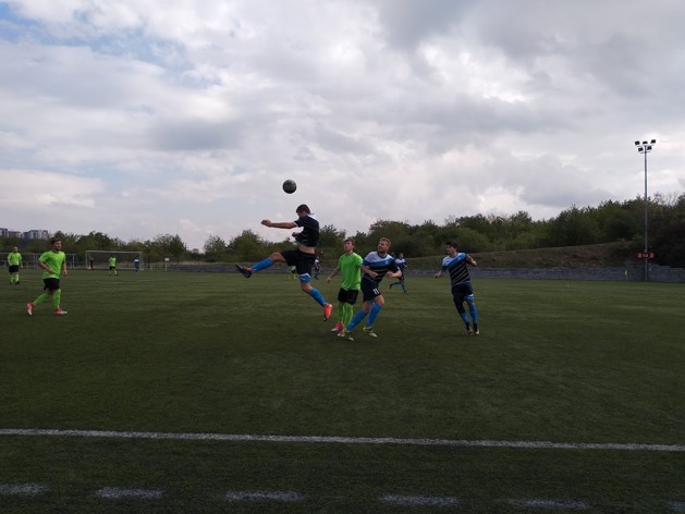 Mui A: Prvn leton prohra