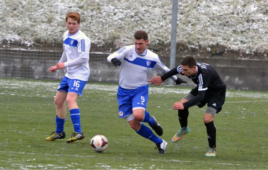 Mui A: Remza s Admirou 