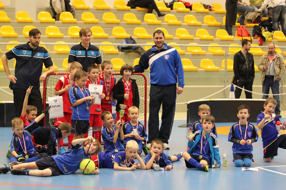 Ronk 2009: Posledn halov turnaj v zim 2016