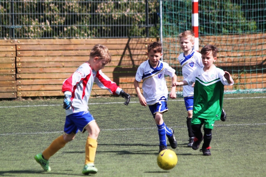 Ročník 2009: Fotbalová sobota na Schulhoffce