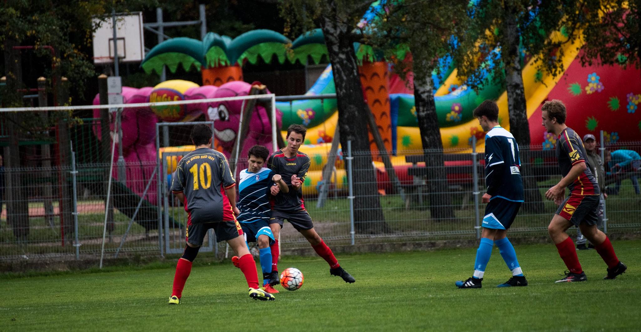 Mlad dorost: Tet zpas  tet vhra